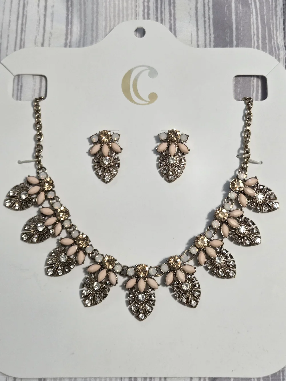 Charming Charlie Blush Pink Statement Necklace & Earring Set Antiqued Gold-Tone